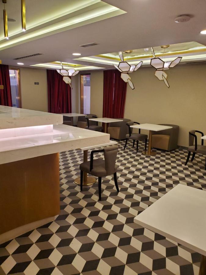 The B Premiere Hotel ドーハ エクステリア 写真