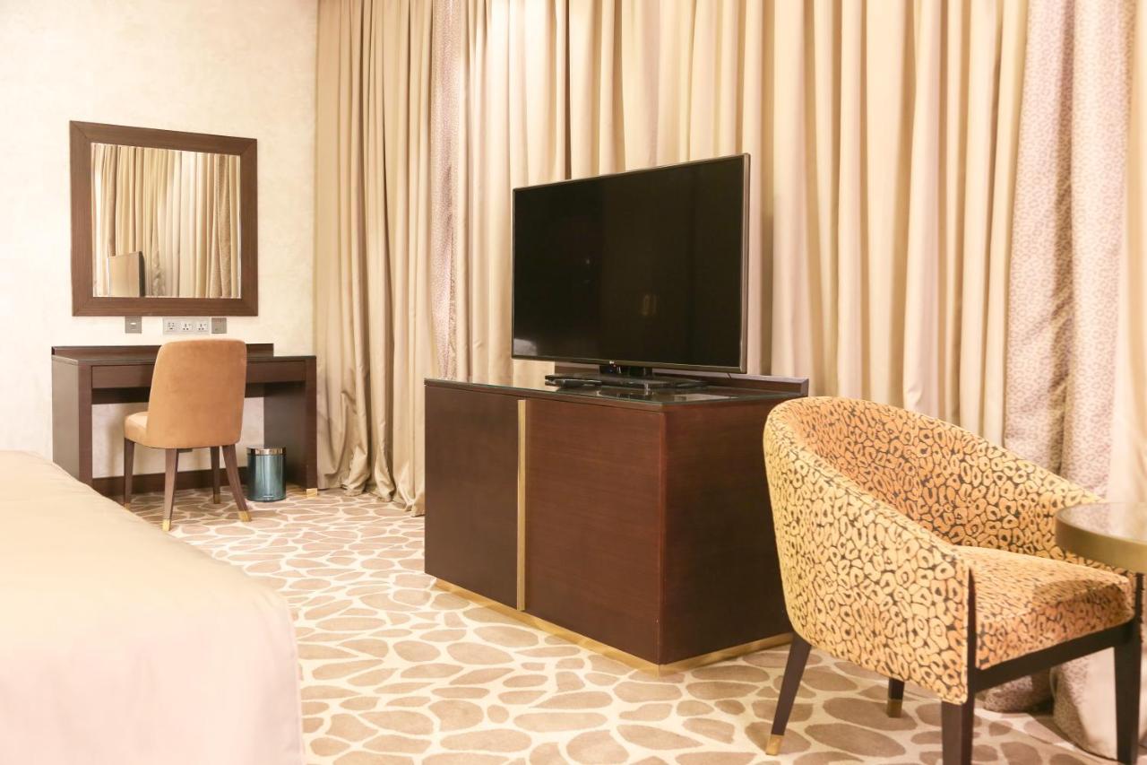 The B Premiere Hotel ドーハ エクステリア 写真